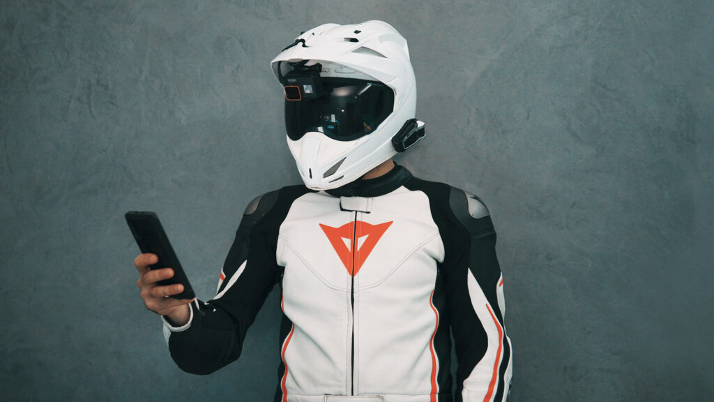 MotoLouie – Intro Cinematic & Review Motocicleta